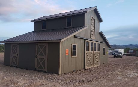 HORSE BARN [Monitor 3-Piece]  36 ft Wide x 24 ft Long
